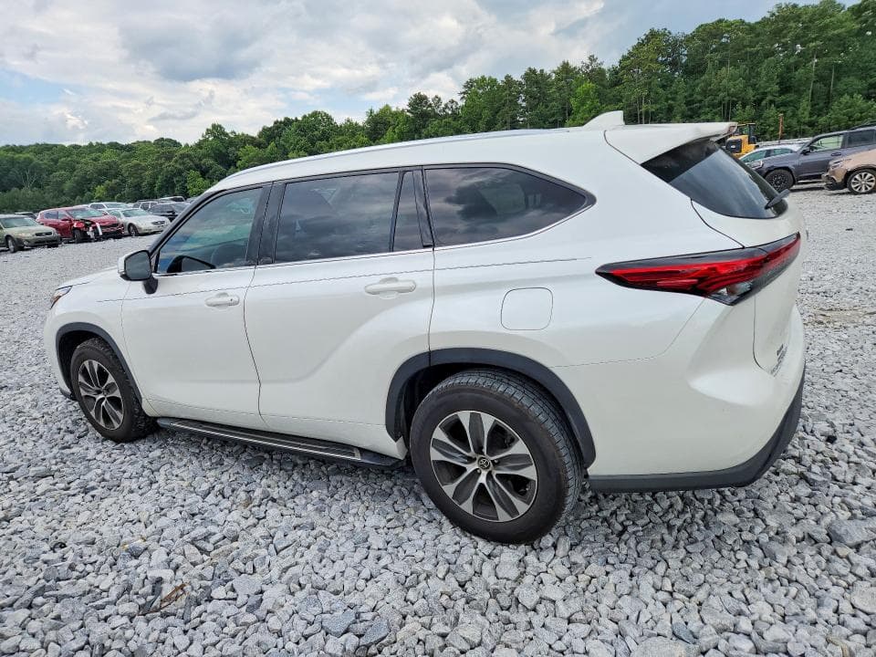 2021 TOYOTA HIGHLANDER XLE 2
