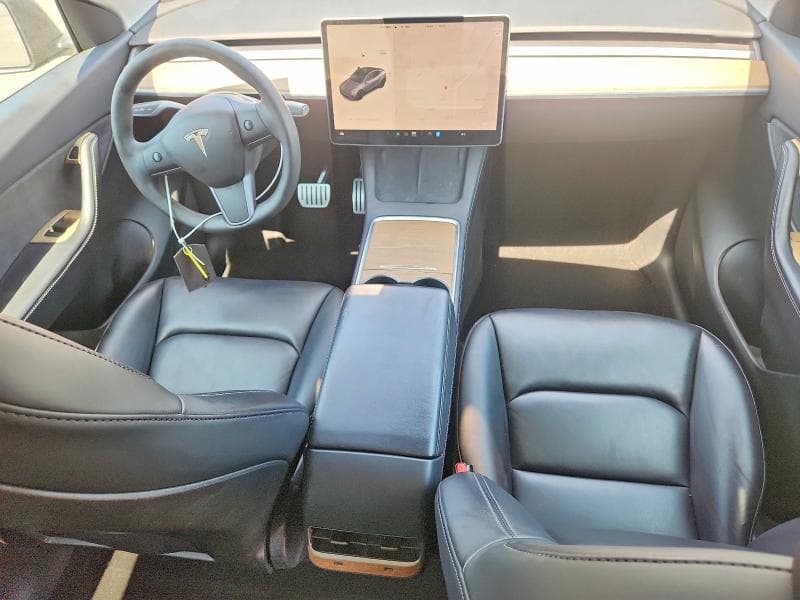 2021 TESLA MODEL Y 8