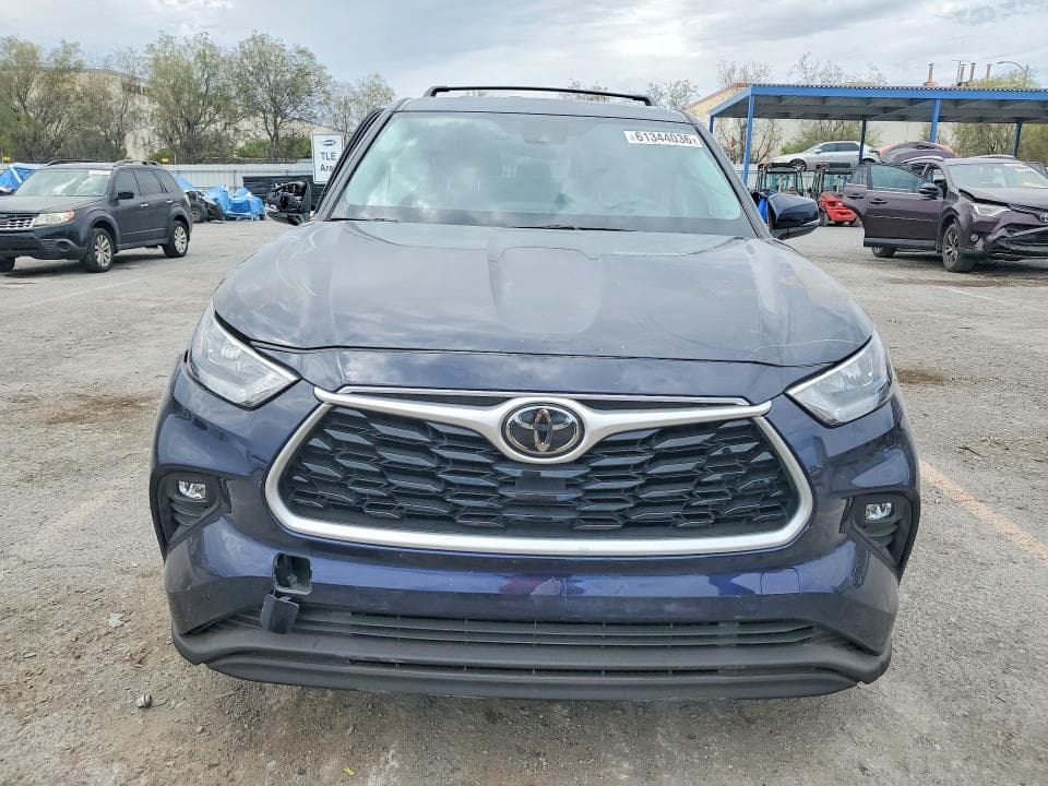 2020 TOYOTA HIGHLANDER LE 5