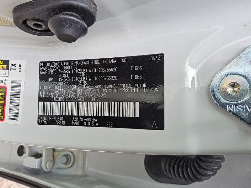 2025 TOYOTA HIGHLANDER HYBRID LIMITED 13