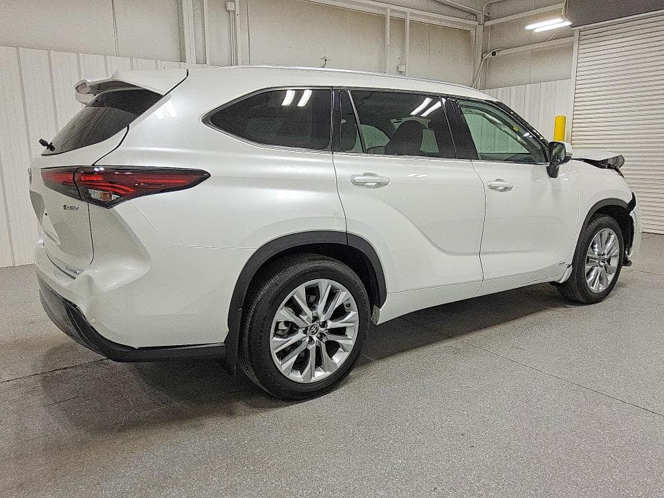2025 TOYOTA HIGHLANDER HYBRID LIMITED 3