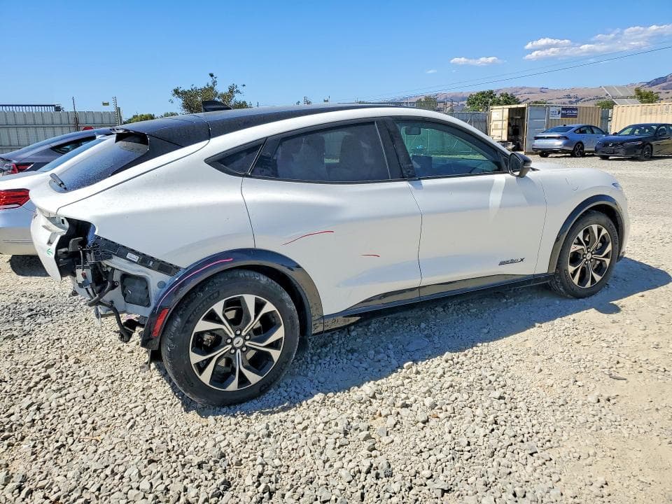 2021 FORD MUSTANG MACH-E PREMIUM 3