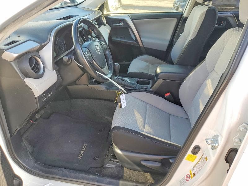 2017 TOYOTA RAV4 XLE 7