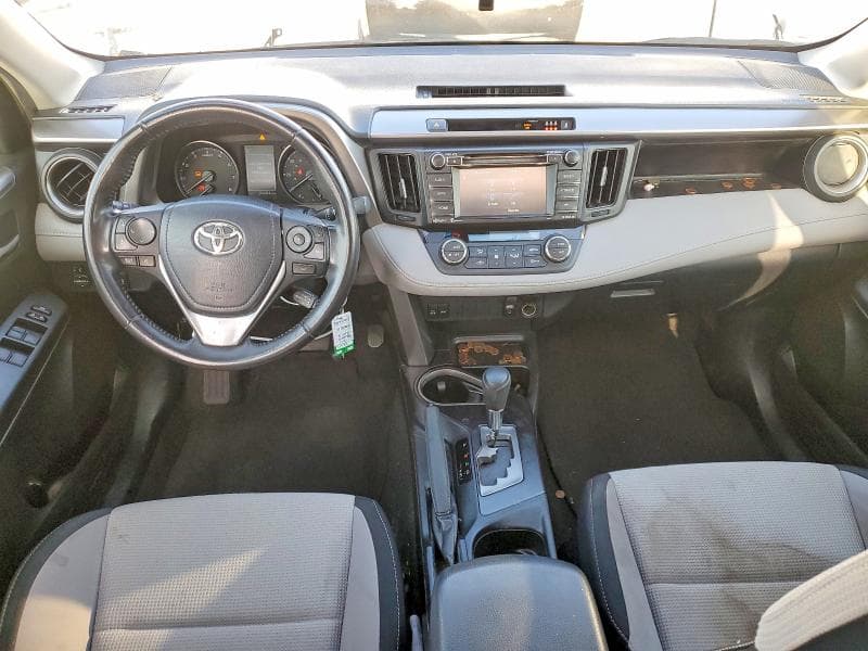 2017 TOYOTA RAV4 XLE 8