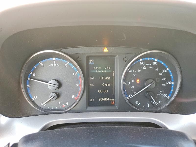 2017 TOYOTA RAV4 XLE 9