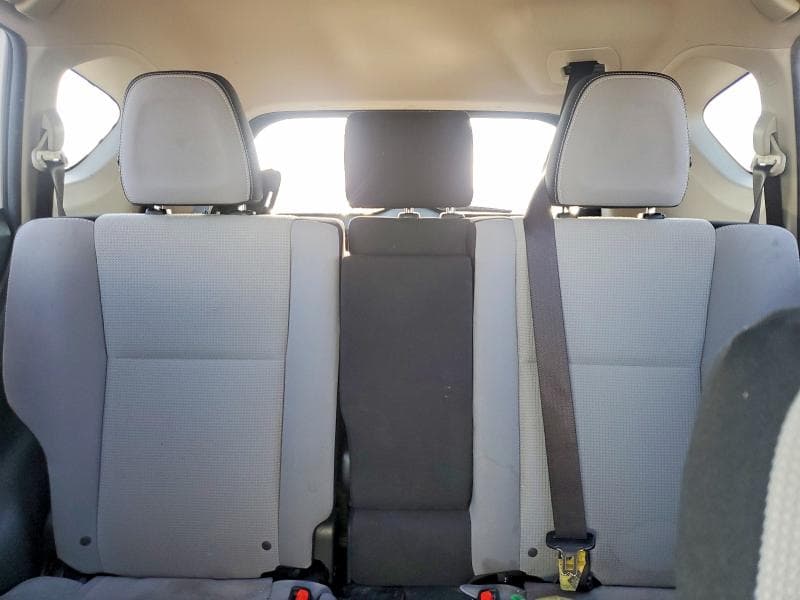 2017 TOYOTA RAV4 XLE 10