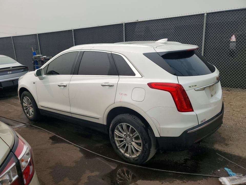 2017 CADILLAC XT5 LUXURY 2