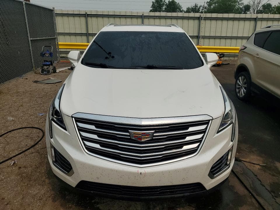 2017 CADILLAC XT5 LUXURY 5