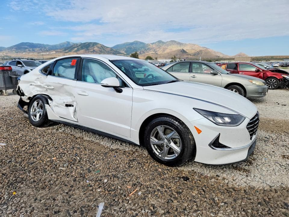 2022 HYUNDAI SONATA SE SE 4
