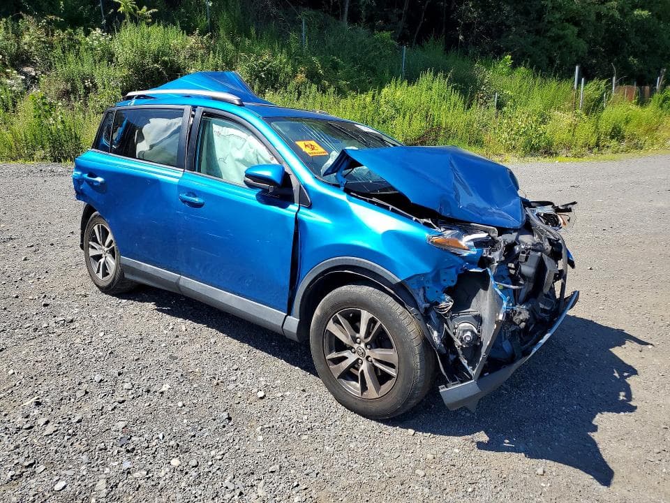 2018 TOYOTA RAV4 XLE 4