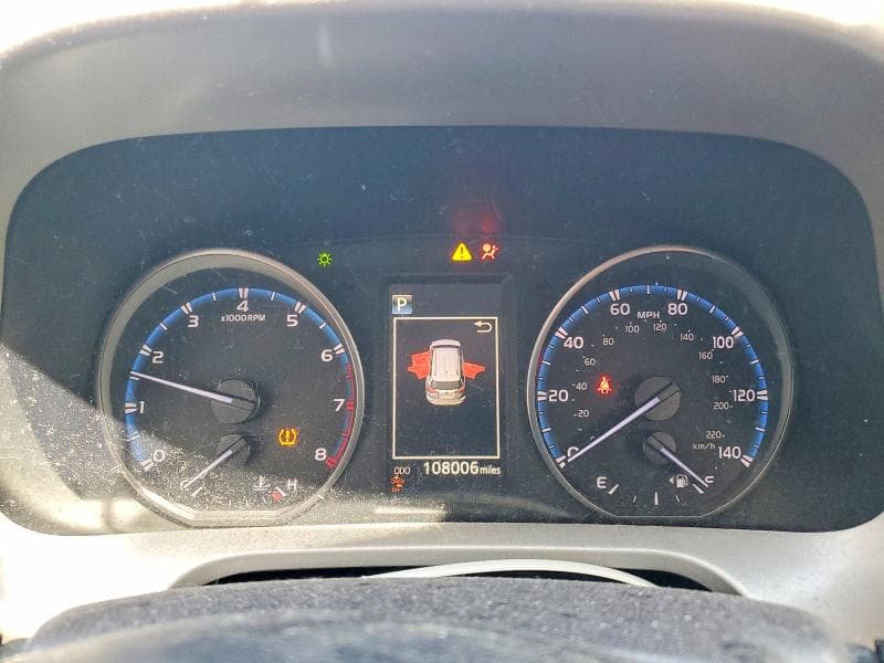 2018 TOYOTA RAV4 XLE 9