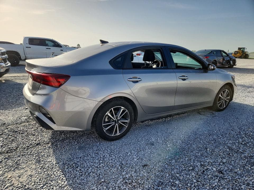 2023 KIA FORTE LXS 3