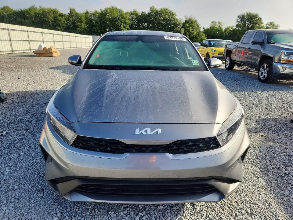 2023 KIA FORTE LXS 5