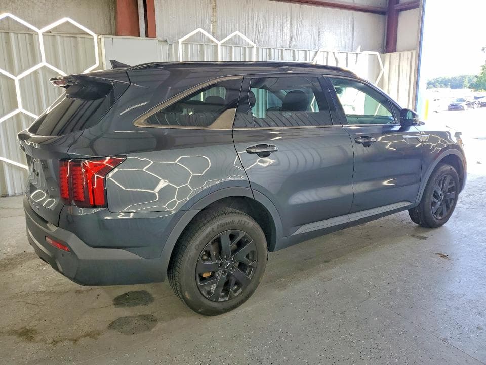 2021 KIA SORENTO S 3