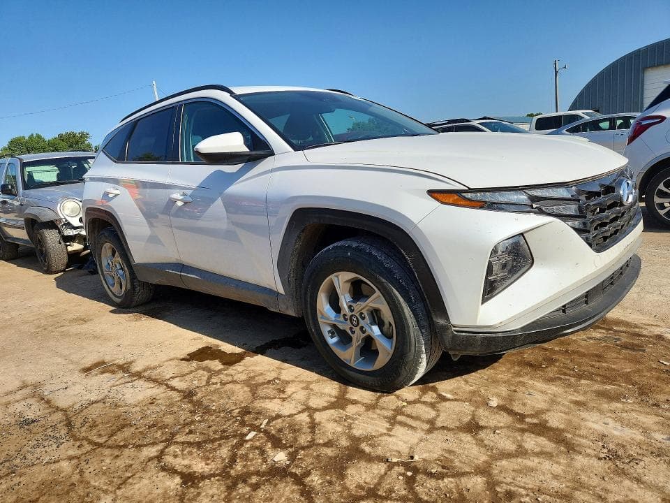 2024 HYUNDAI TUCSON SEL 4