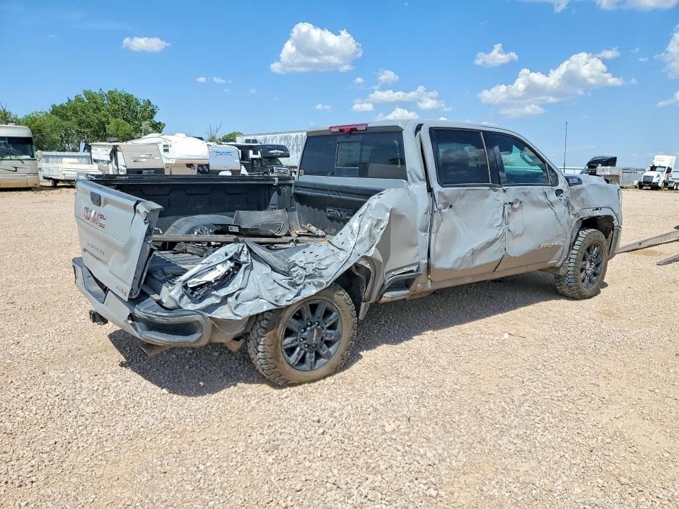 2025 GMC SIERRA K2500 AT4 3