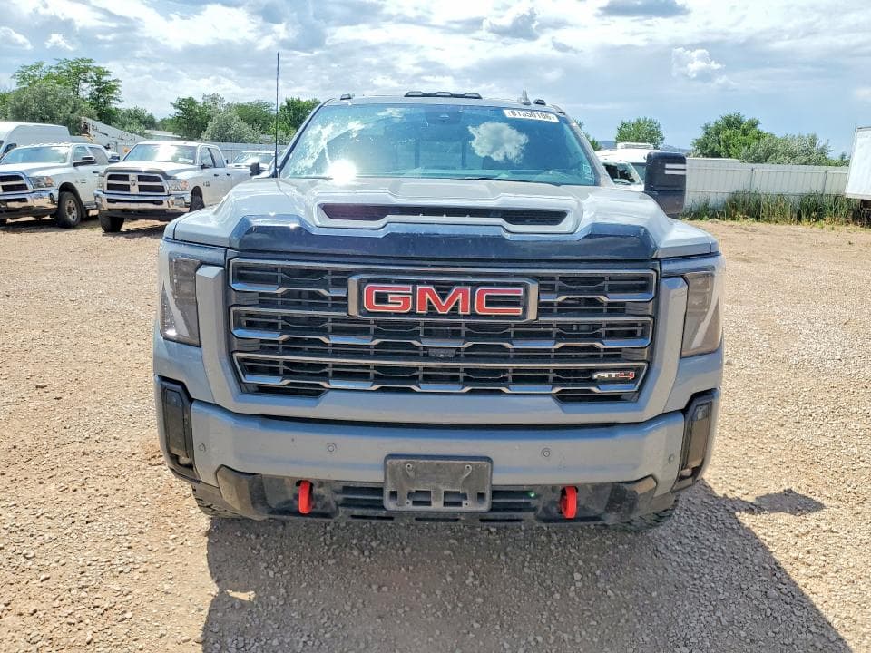 2025 GMC SIERRA K2500 AT4 5