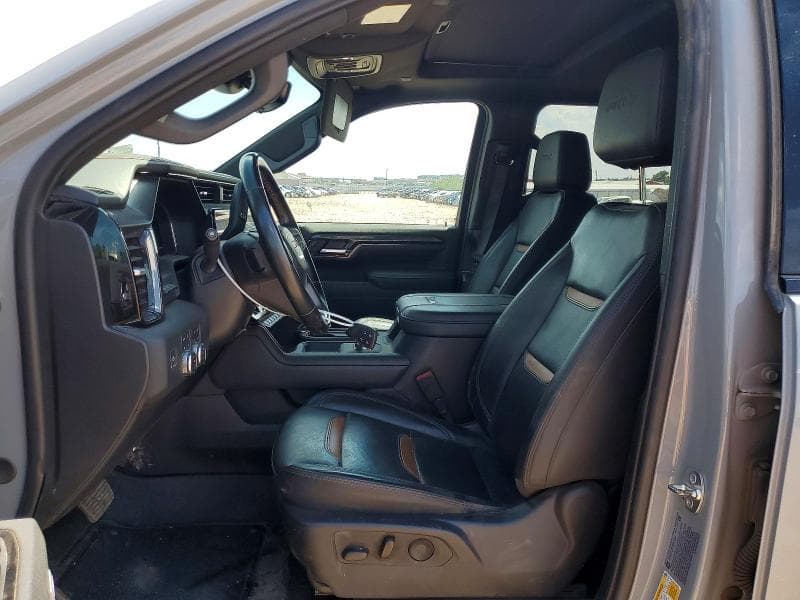 2025 GMC SIERRA K2500 AT4 7