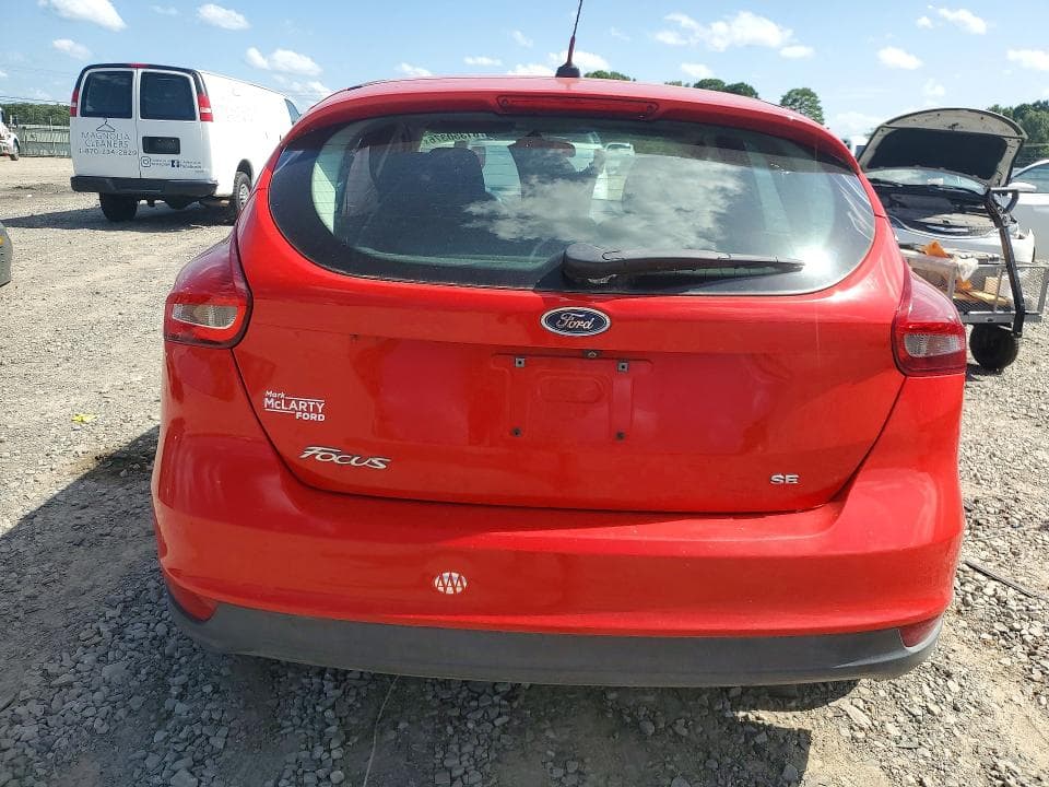 2017 FORD FOCUS SE 6