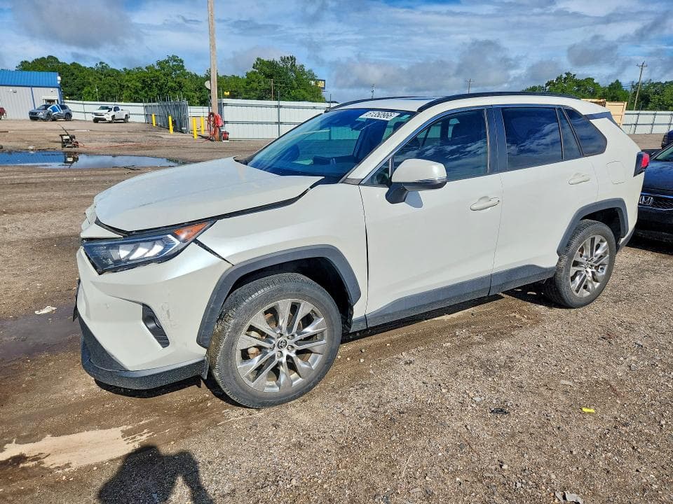 2021 TOYOTA RAV4 XLE PREMIUM - 1