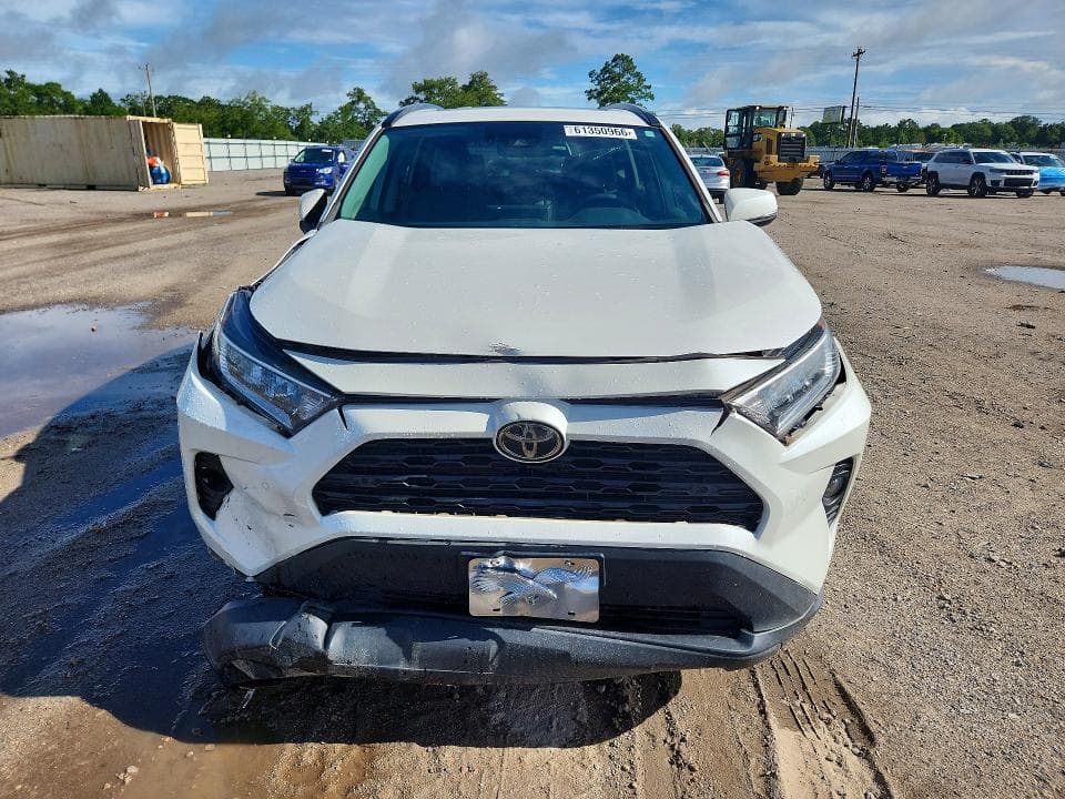 2021 TOYOTA RAV4 XLE PREMIUM 5