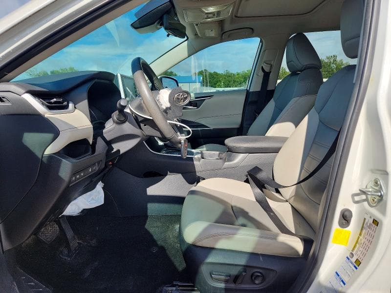 2021 TOYOTA RAV4 XLE PREMIUM 7