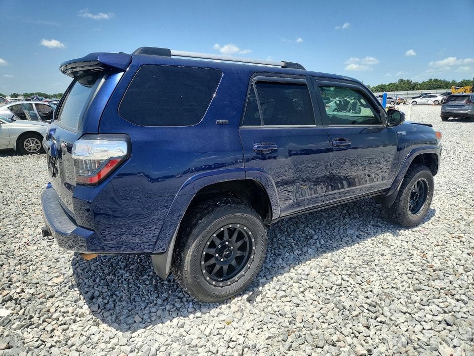 2019 TOYOTA 4RUNNER SR5 3