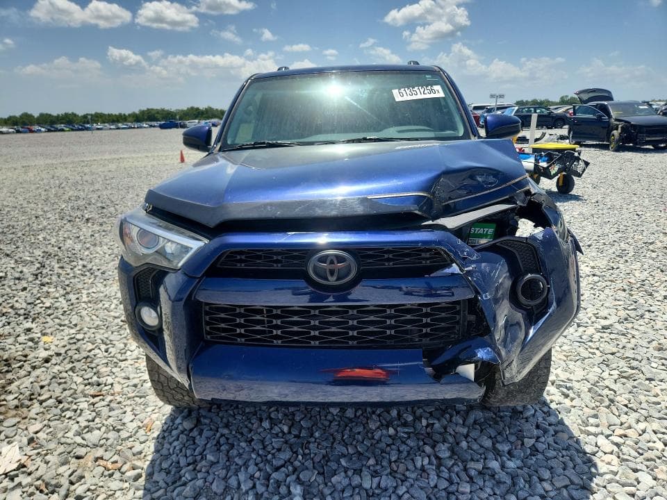 2019 TOYOTA 4RUNNER SR5 5