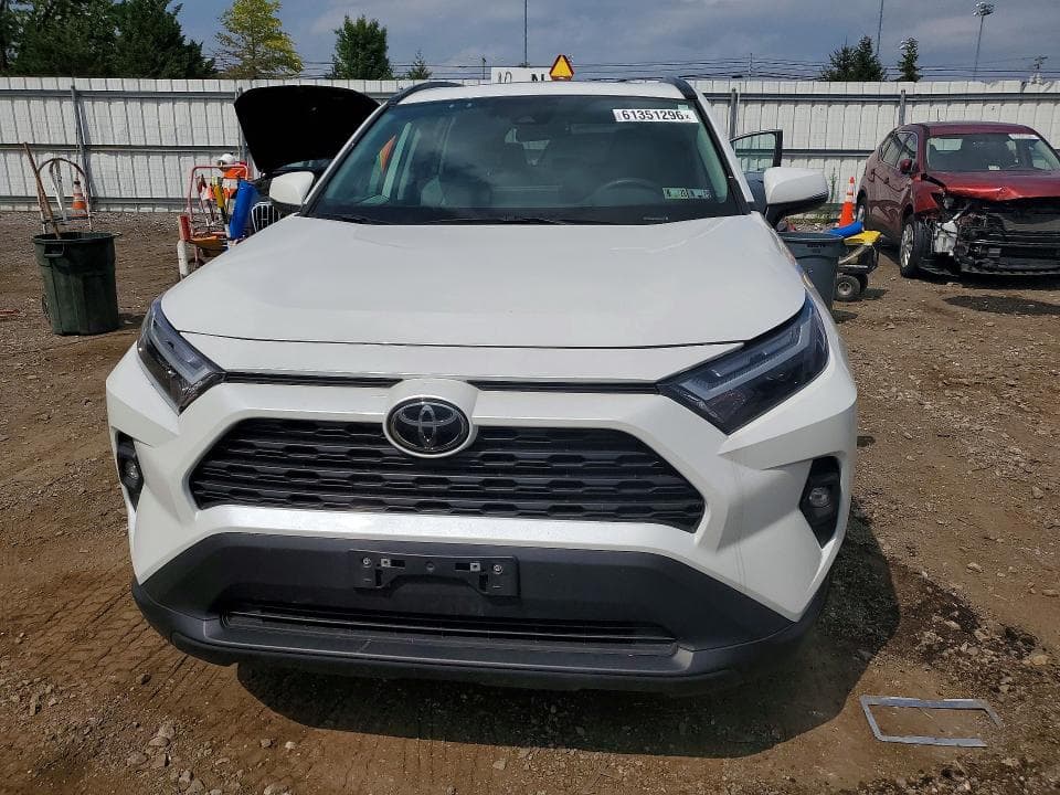 2023 TOYOTA RAV4 XLE PREMIUM XLE PREMIUM 5