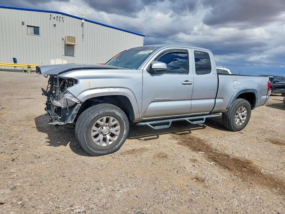 2018 TOYOTA TACOMA SR5 - 1