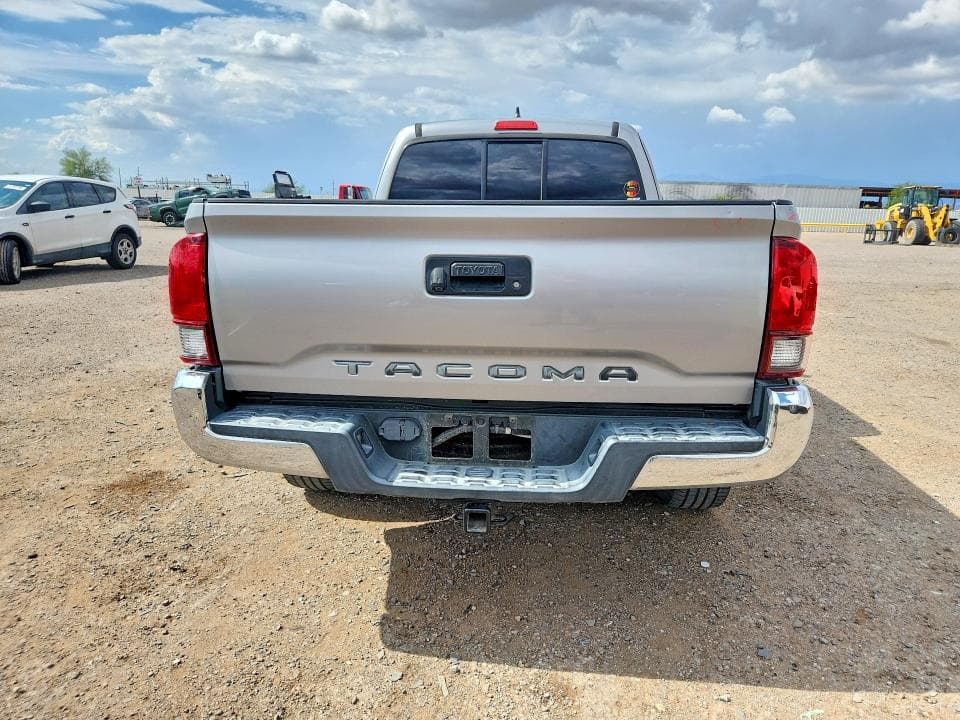 2018 TOYOTA TACOMA SR5 6