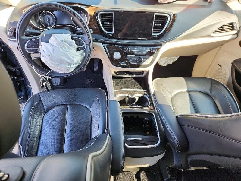 2022 CHRYSLER PACIFICA LIMITED 8