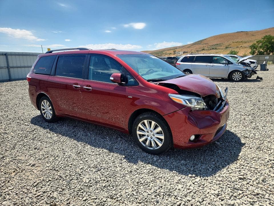 2017 TOYOTA SIENNA LIMITED PREMIUM 7-PASSENGER 4