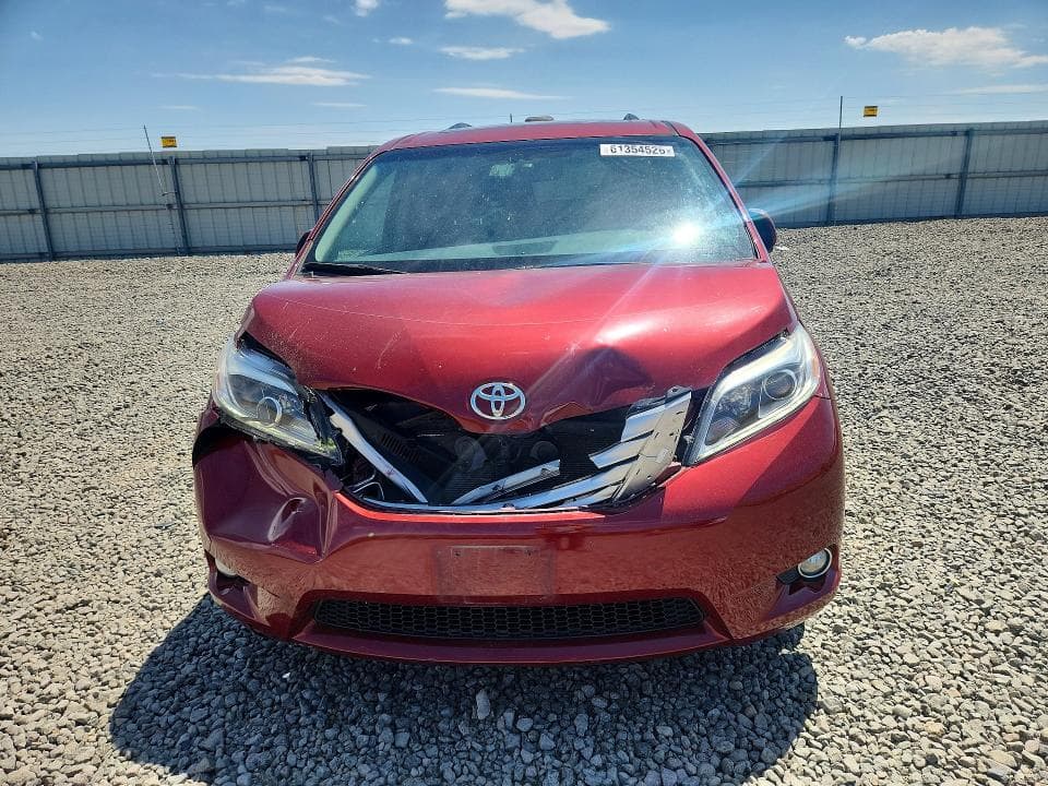 2017 TOYOTA SIENNA LIMITED PREMIUM 7-PASSENGER 5