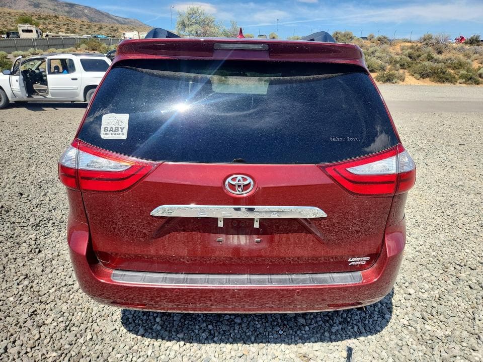 2017 TOYOTA SIENNA LIMITED PREMIUM 7-PASSENGER 6