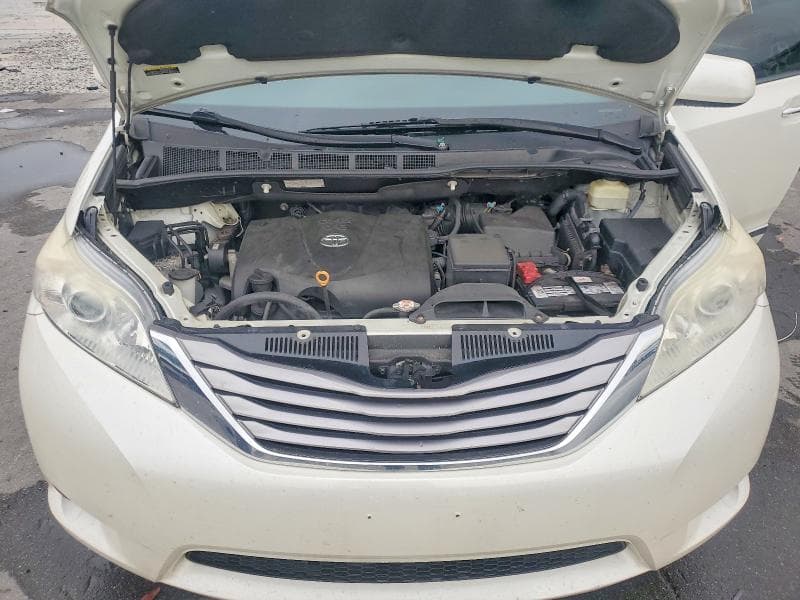 2017 TOYOTA SIENNA XLE 8-PASSENGER 12