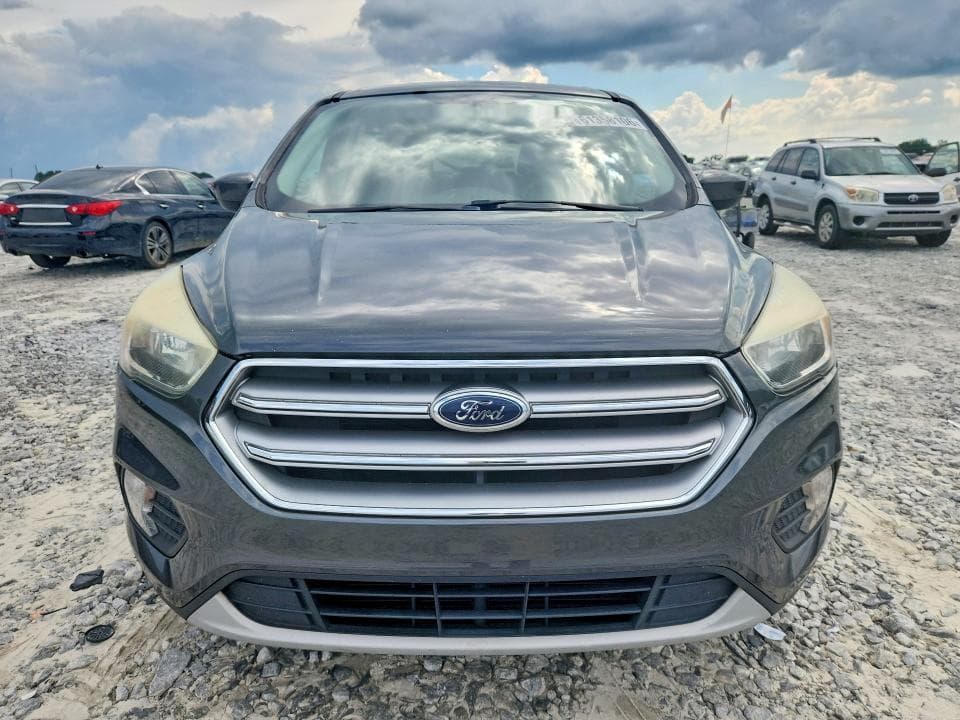 2017 FORD ESCAPE SE 5