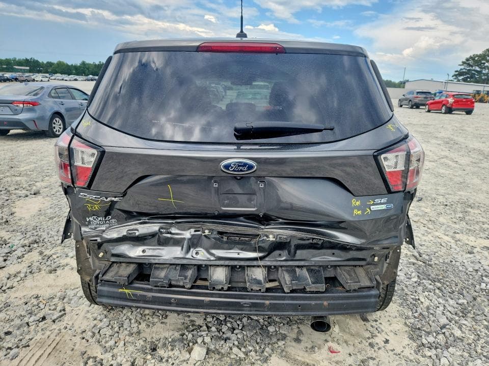 2017 FORD ESCAPE SE 6
