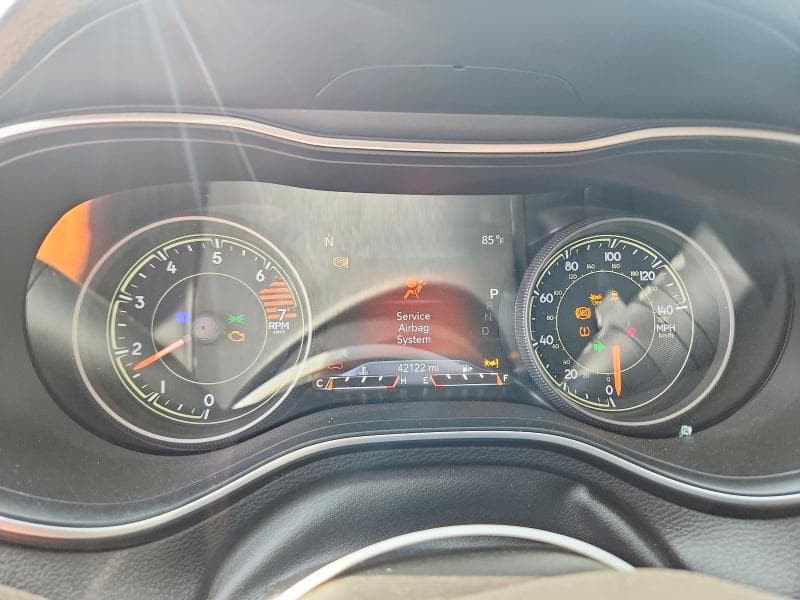 2023 JEEP CHEROKEE ALTITUDE LUX 9
