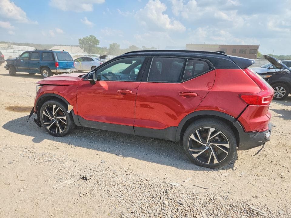 2020 VOLVO XC40 T5 R-DESIGN T5 R-DESIGN 2
