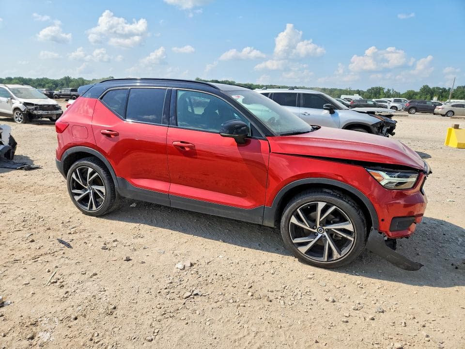 2020 VOLVO XC40 T5 R-DESIGN T5 R-DESIGN 4