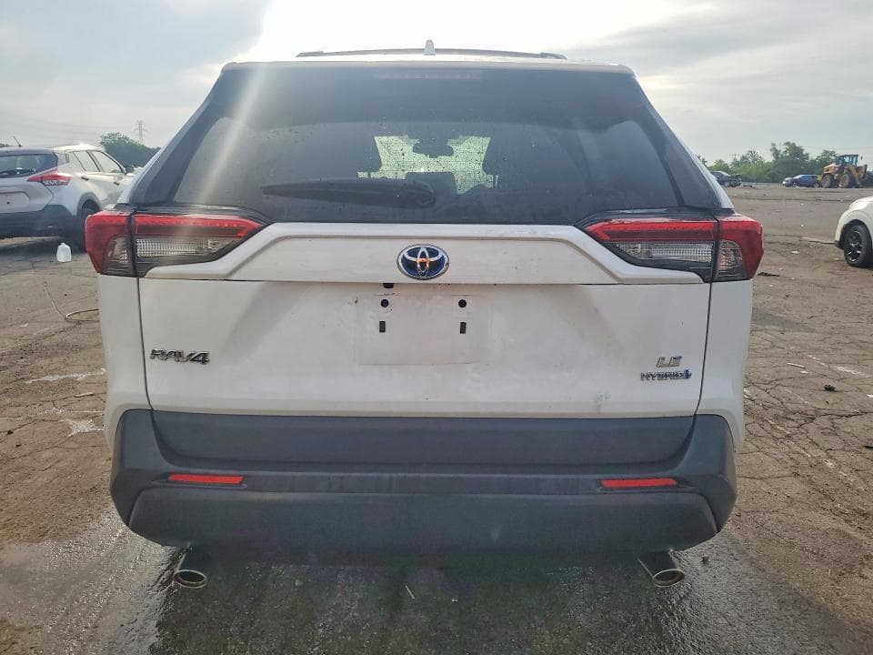 2021 TOYOTA RAV4 LE 6
