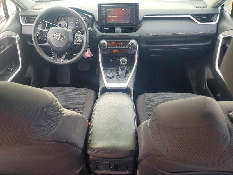 2021 TOYOTA RAV4 LE 8