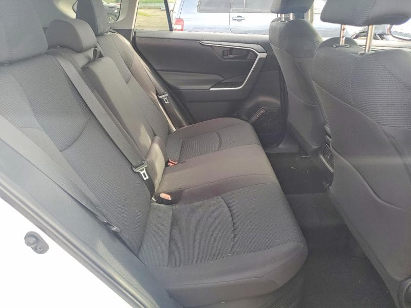 2021 TOYOTA RAV4 LE 10