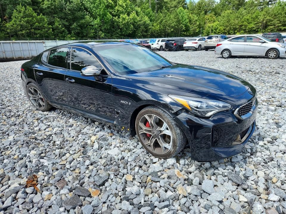 2018 KIA STINGER 4