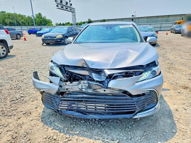 2024 TOYOTA CAMRY XLE 5
