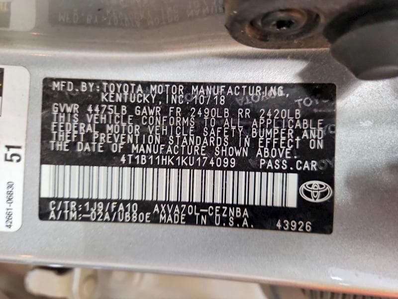 2019 TOYOTA CAMRY LE 13