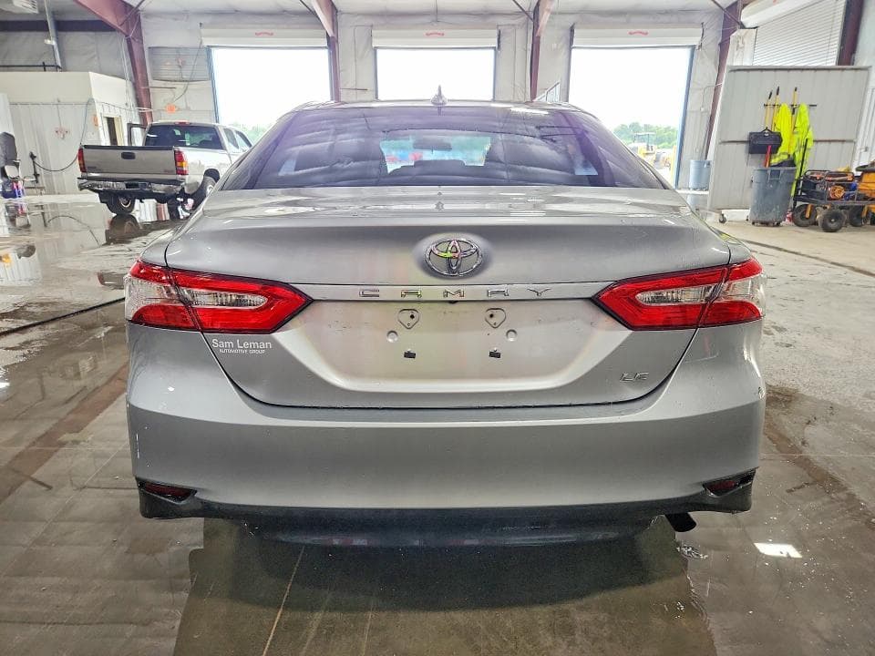 2019 TOYOTA CAMRY LE 6
