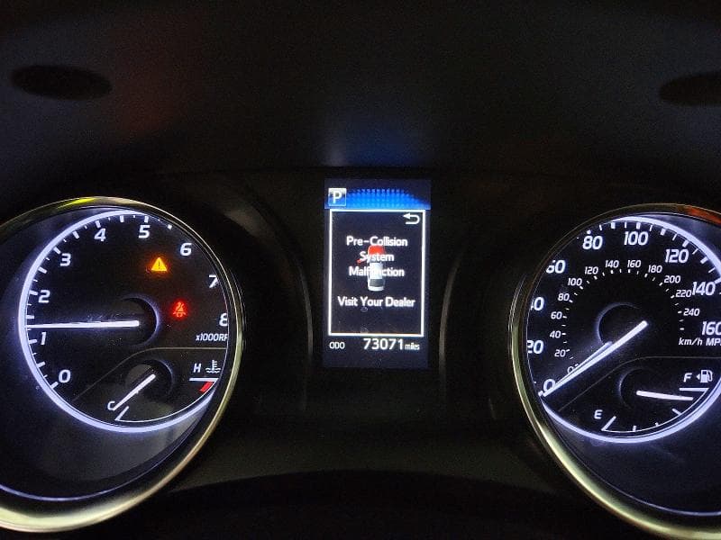 2019 TOYOTA CAMRY LE 9