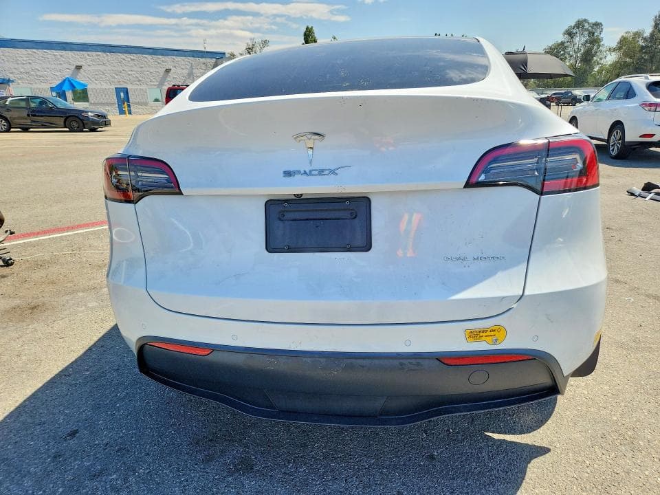 2022 TESLA MODEL Y 6